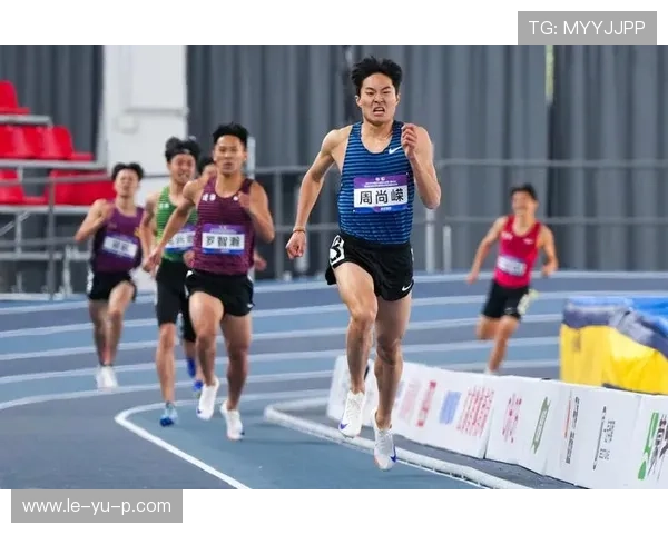 室内田径赛激战正酣,精彩项目轮番上演! 室内田径赛激战正酣,精彩项目轮番上演!